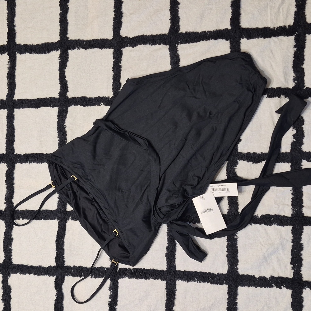 NWT S / 6 Vitamin A Black Marilyn One Piece Full Cut Swim Suit Made In USA - Picture 6 of 8
